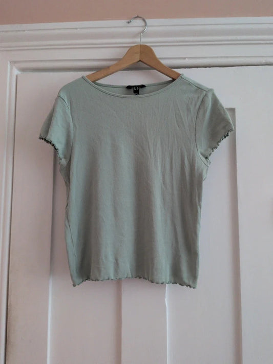 New Look green ribbed t-shirt Size 16